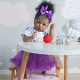 Bebê renascido menina pele branca