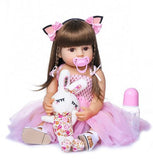 Bebê renascido menina pele branca