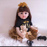 Conjunto de vestido com estampa de leopardo e cabelo longo de pele branca para bebê reborn