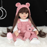 Bebê renascido menina pele branca