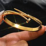 Pulseira de unha de ouro da moda para mulheres